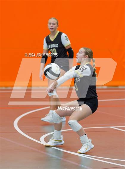 Thumbnail 2 in Rochester vs. Fairfield (Warsaw Invite) photogallery.