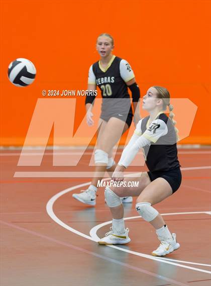 Thumbnail 1 in Rochester vs. Fairfield (Warsaw Invite) photogallery.