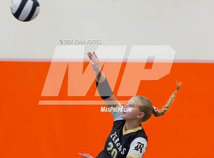 Thumbnail 3 in Rochester vs. Fairfield (Warsaw Invite) photogallery.
