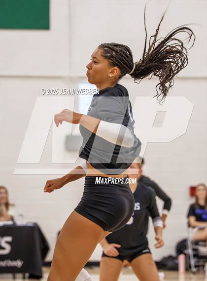 Thumbnail 3 in Papillion-LaVista South vs. South (Durango Fall Classic) photogallery.