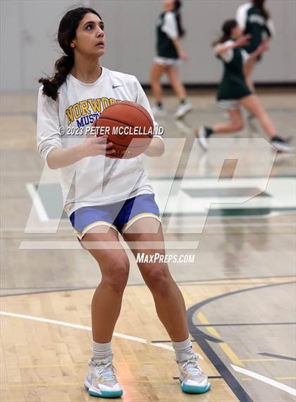 Thumbnail 2 in Norwood vs Pentucket Regional (MIAA Division 2 Round of 16) photogallery.