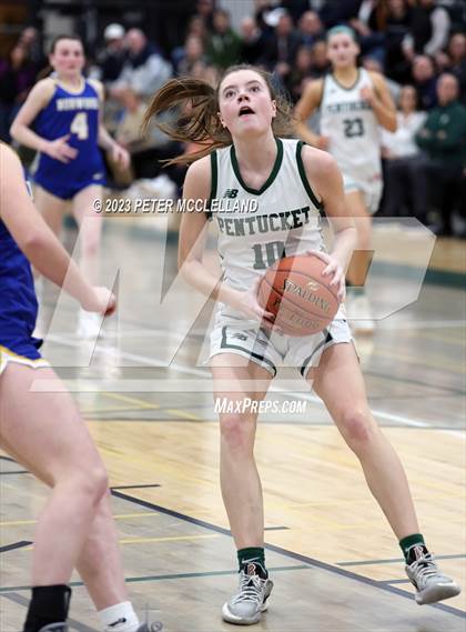 Thumbnail 2 in Norwood vs Pentucket Regional (MIAA Division 2 Round of 16) photogallery.