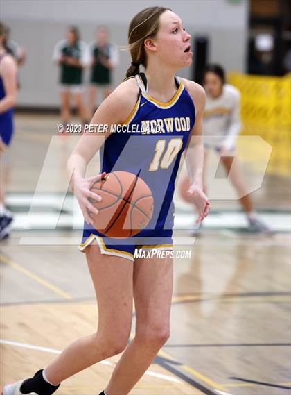 Thumbnail 3 in Norwood vs Pentucket Regional (MIAA Division 2 Round of 16) photogallery.
