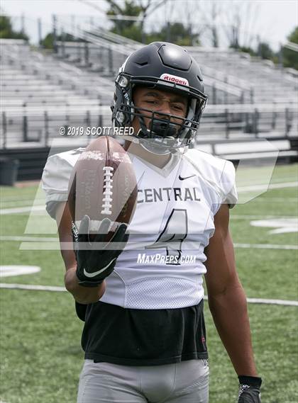 Thumbnail 2 in Westerville Central Picture Day photogallery.