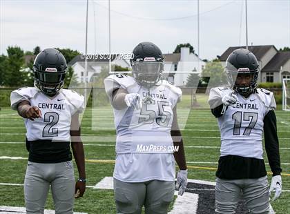 Thumbnail 3 in Westerville Central Picture Day photogallery.