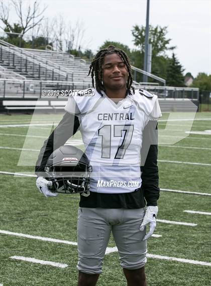 Thumbnail 1 in Westerville Central Picture Day photogallery.