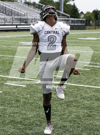 Thumbnail 1 in Westerville Central Picture Day photogallery.