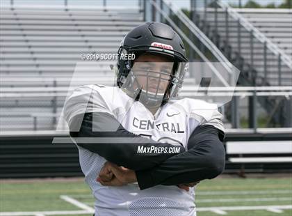 Thumbnail 2 in Westerville Central Picture Day photogallery.