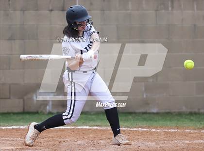 Thumbnail 3 in Sealy vs Randle photogallery.