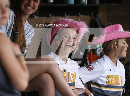 Thumbnail 2 in Sealy vs Randle photogallery.