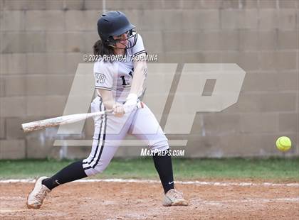 Thumbnail 2 in Sealy vs Randle photogallery.