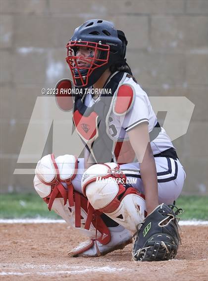 Thumbnail 3 in Sealy vs Randle photogallery.