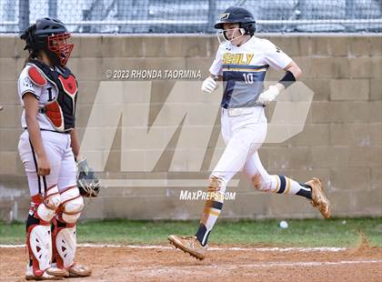 Thumbnail 2 in Sealy vs Randle photogallery.
