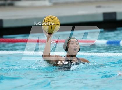 Thumbnail 2 in Terra Linda vs Moreau Catholic (Battle of the Bay) photogallery.