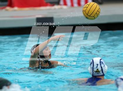 Thumbnail 3 in Terra Linda vs Moreau Catholic (Battle of the Bay) photogallery.