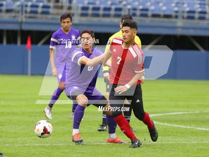 Thumbnail 2 in Hoover vs. St. Augustine (City Championship @ Qualcomm Stadium) photogallery.