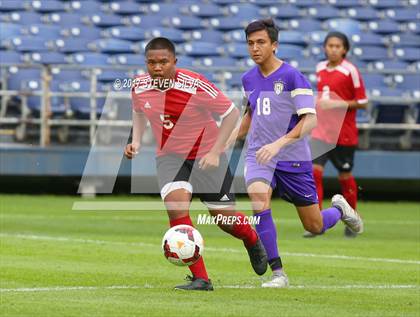 Thumbnail 3 in Hoover vs. St. Augustine (City Championship @ Qualcomm Stadium) photogallery.