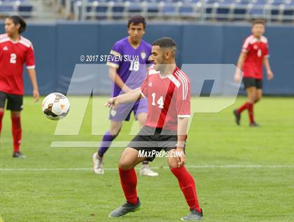 Thumbnail 3 in Hoover vs. St. Augustine (City Championship @ Qualcomm Stadium) photogallery.