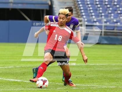 Thumbnail 3 in Hoover vs. St. Augustine (City Championship @ Qualcomm Stadium) photogallery.
