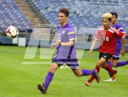 Thumbnail 3 in Hoover vs. St. Augustine (City Championship @ Qualcomm Stadium) photogallery.