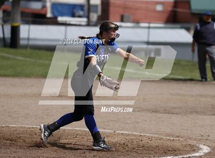 Thumbnail 2 in New Plymouth vs. Orofino (IDHSAA 2A Losers Bracket Round 2) photogallery.