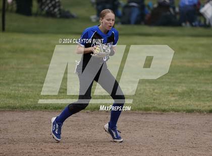 Thumbnail 3 in New Plymouth vs. Orofino (IDHSAA 2A Losers Bracket Round 2) photogallery.