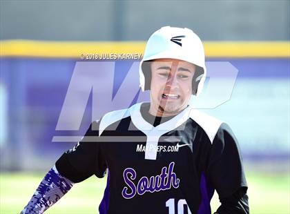 Thumbnail 3 in South Eugene vs Durango (Blazer Spring Bash) photogallery.