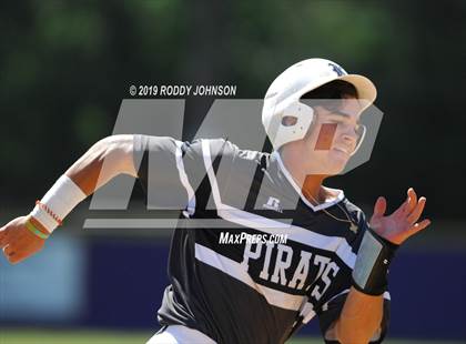 Thumbnail 1 in South Beauregard vs. Kaplan (LHSAA 3A Round 2 Playoff) photogallery.