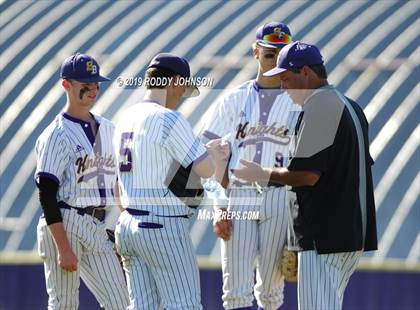 Thumbnail 3 in South Beauregard vs. Kaplan (LHSAA 3A Round 2 Playoff) photogallery.