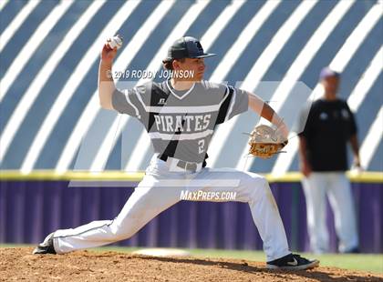 Thumbnail 3 in South Beauregard vs. Kaplan (LHSAA 3A Round 2 Playoff) photogallery.