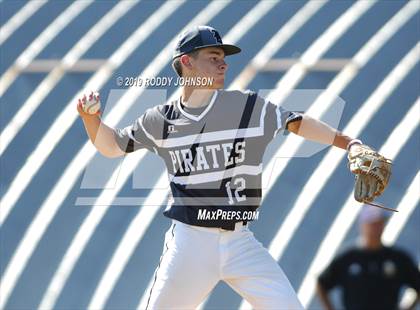 Thumbnail 3 in South Beauregard vs. Kaplan (LHSAA 3A Round 2 Playoff) photogallery.