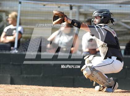 Thumbnail 3 in South Beauregard vs. Kaplan (LHSAA 3A Round 2 Playoff) photogallery.