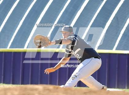 Thumbnail 1 in South Beauregard vs. Kaplan (LHSAA 3A Round 2 Playoff) photogallery.