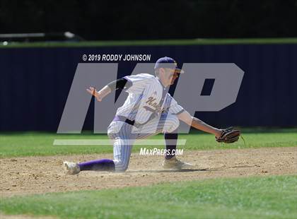 Thumbnail 3 in South Beauregard vs. Kaplan (LHSAA 3A Round 2 Playoff) photogallery.