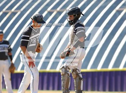 Thumbnail 1 in South Beauregard vs. Kaplan (LHSAA 3A Round 2 Playoff) photogallery.