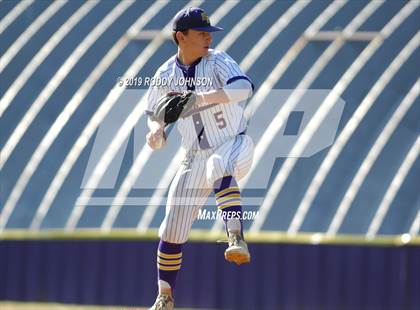 Thumbnail 3 in South Beauregard vs. Kaplan (LHSAA 3A Round 2 Playoff) photogallery.