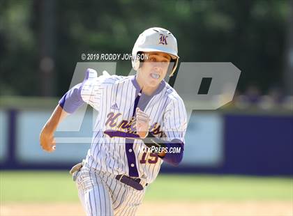 Thumbnail 3 in South Beauregard vs. Kaplan (LHSAA 3A Round 2 Playoff) photogallery.