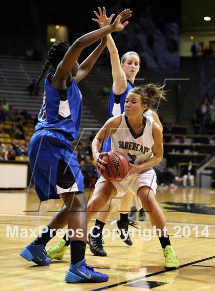 Thumbnail 1 in Fossil Ridge vs. Grandview (CHSAA 5A Semifinal) photogallery.