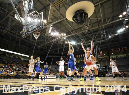 Thumbnail 1 in Fossil Ridge vs. Grandview (CHSAA 5A Semifinal) photogallery.
