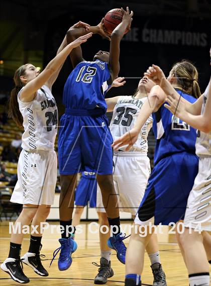 Thumbnail 2 in Fossil Ridge vs. Grandview (CHSAA 5A Semifinal) photogallery.