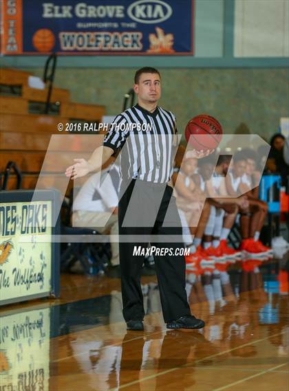 Thumbnail 1 in McKinleyville vs Cosumnes Oaks (Run with the Pack) photogallery.