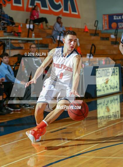 Thumbnail 1 in McKinleyville vs Cosumnes Oaks (Run with the Pack) photogallery.