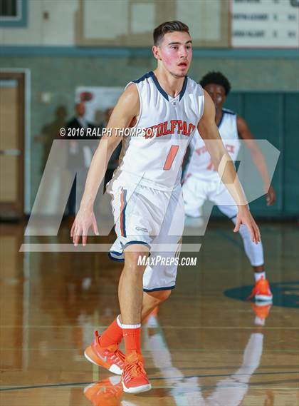 Thumbnail 1 in McKinleyville vs Cosumnes Oaks (Run with the Pack) photogallery.