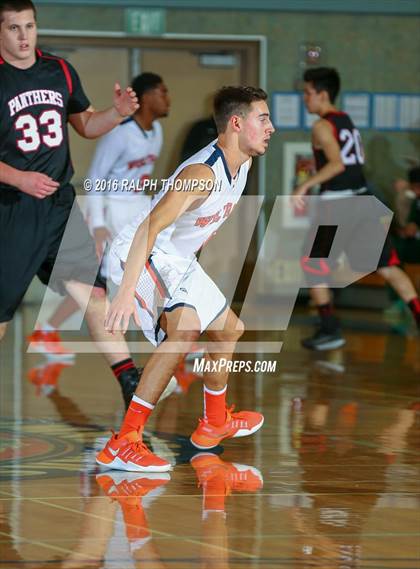 Thumbnail 2 in McKinleyville vs Cosumnes Oaks (Run with the Pack) photogallery.