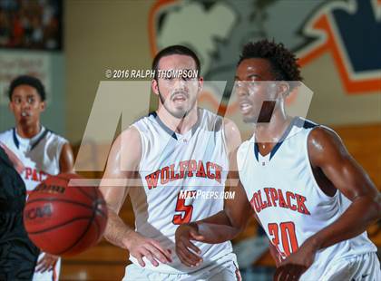 Thumbnail 3 in McKinleyville vs Cosumnes Oaks (Run with the Pack) photogallery.