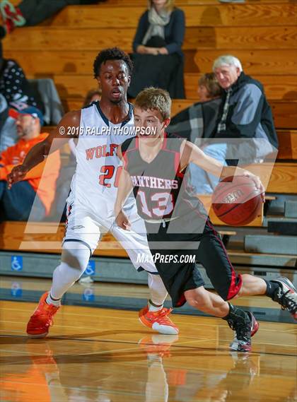 Thumbnail 1 in McKinleyville vs Cosumnes Oaks (Run with the Pack) photogallery.
