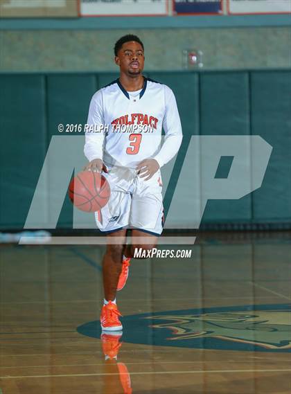 Thumbnail 1 in McKinleyville vs Cosumnes Oaks (Run with the Pack) photogallery.