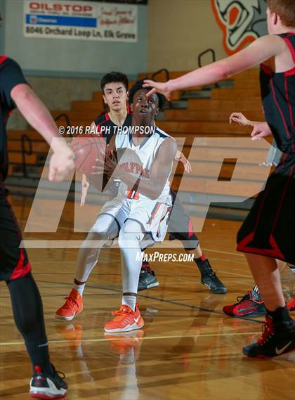 Thumbnail 3 in McKinleyville vs Cosumnes Oaks (Run with the Pack) photogallery.