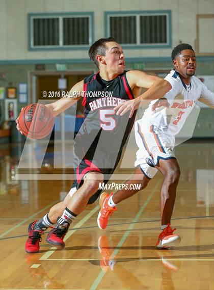 Thumbnail 1 in McKinleyville vs Cosumnes Oaks (Run with the Pack) photogallery.
