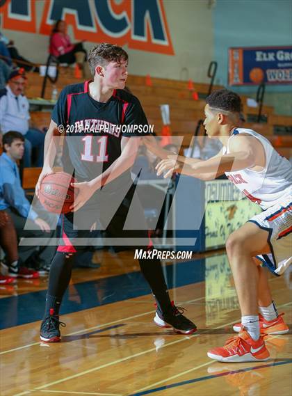 Thumbnail 2 in McKinleyville vs Cosumnes Oaks (Run with the Pack) photogallery.